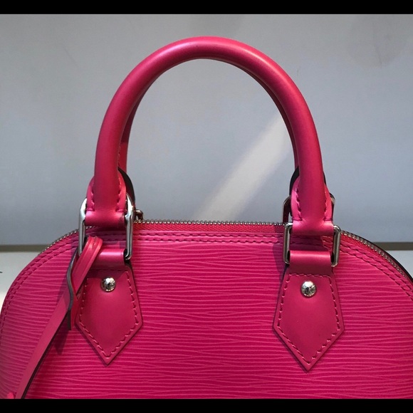 Authentic Louis Vuitton Alma BB - Picture 3 of 7